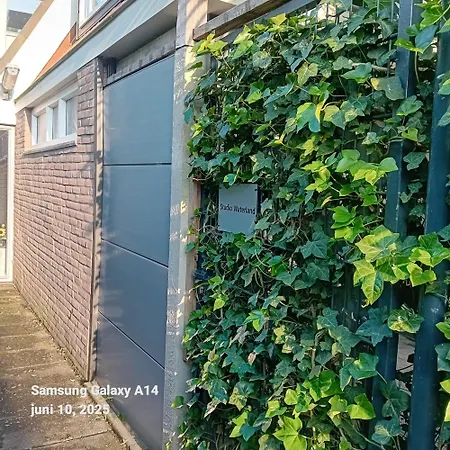 Waterland Apartman Ooltgensplaat