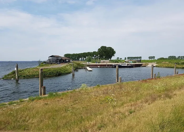 Waterland Ooltgensplaat