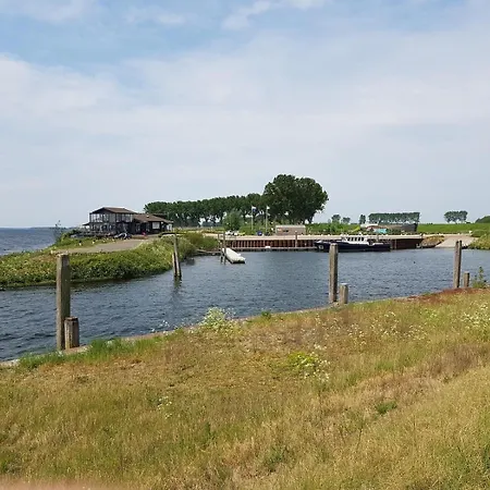 Waterland Ooltgensplaat